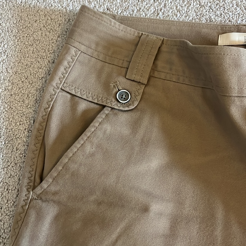 Banana Republic Heritage Desert Wood / Khaki Bootcut Pants - Women’s Size 4L - Picture 3 of 6